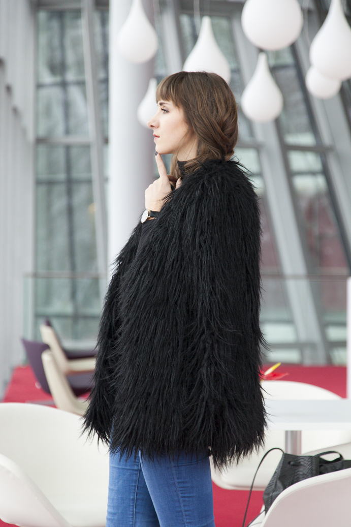 Perfect faux fur coat