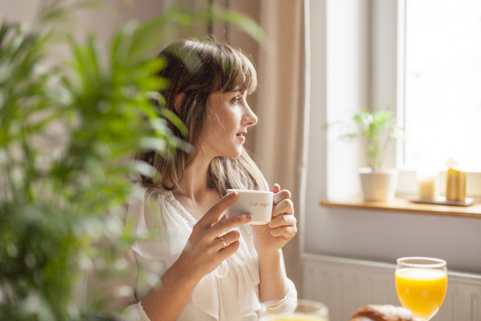 girl smile coffee morning