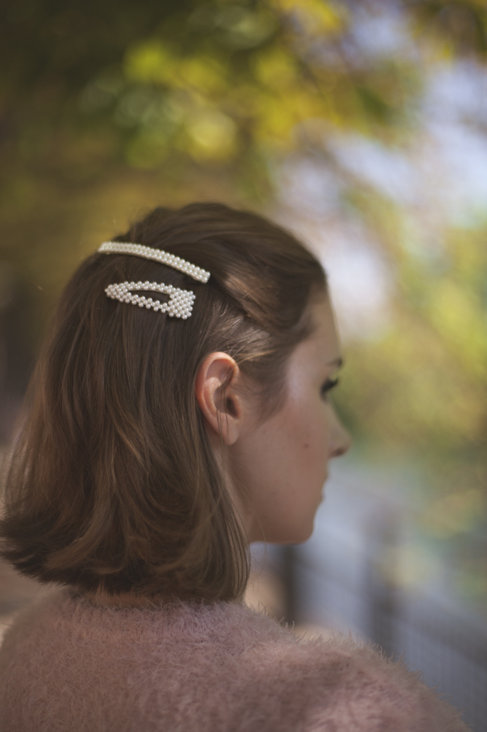 pearl hair clips